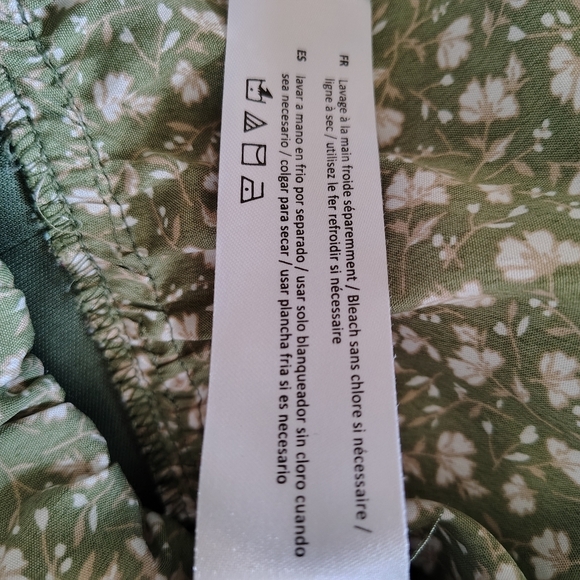 B. O. G. COLLECTIVE Floral Green Maxi Dress Size XS. - Picture 7 of 8